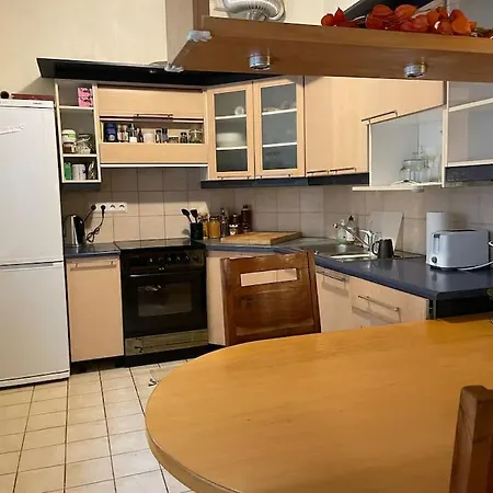 Spacious 4br/2ba Next To Park *