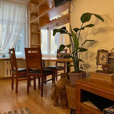 Spacious 4br/2ba Next To Park *
