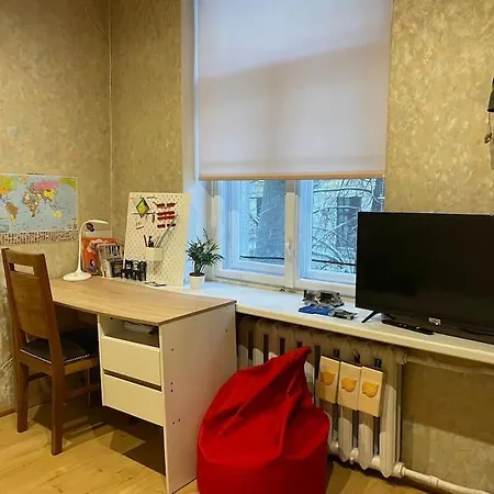 Appartement Spacious 4br/2ba Next To Park *