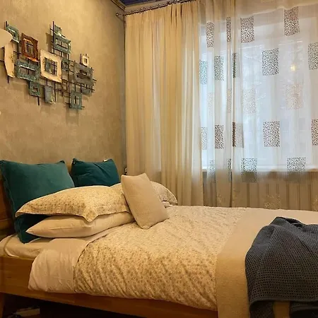 Spacious 4br/2ba Next To Park